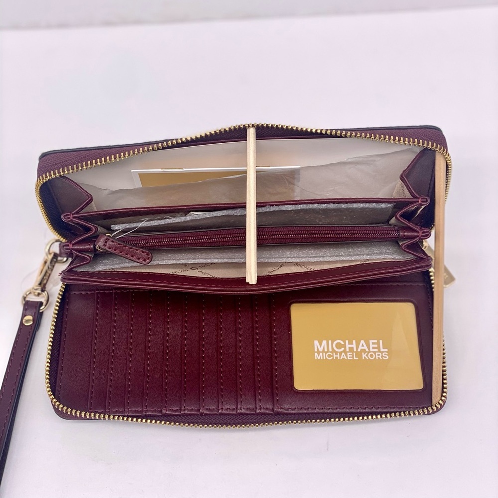 Michael Kors Leopard Print Large Continental Wallet - Picture 6 of 16